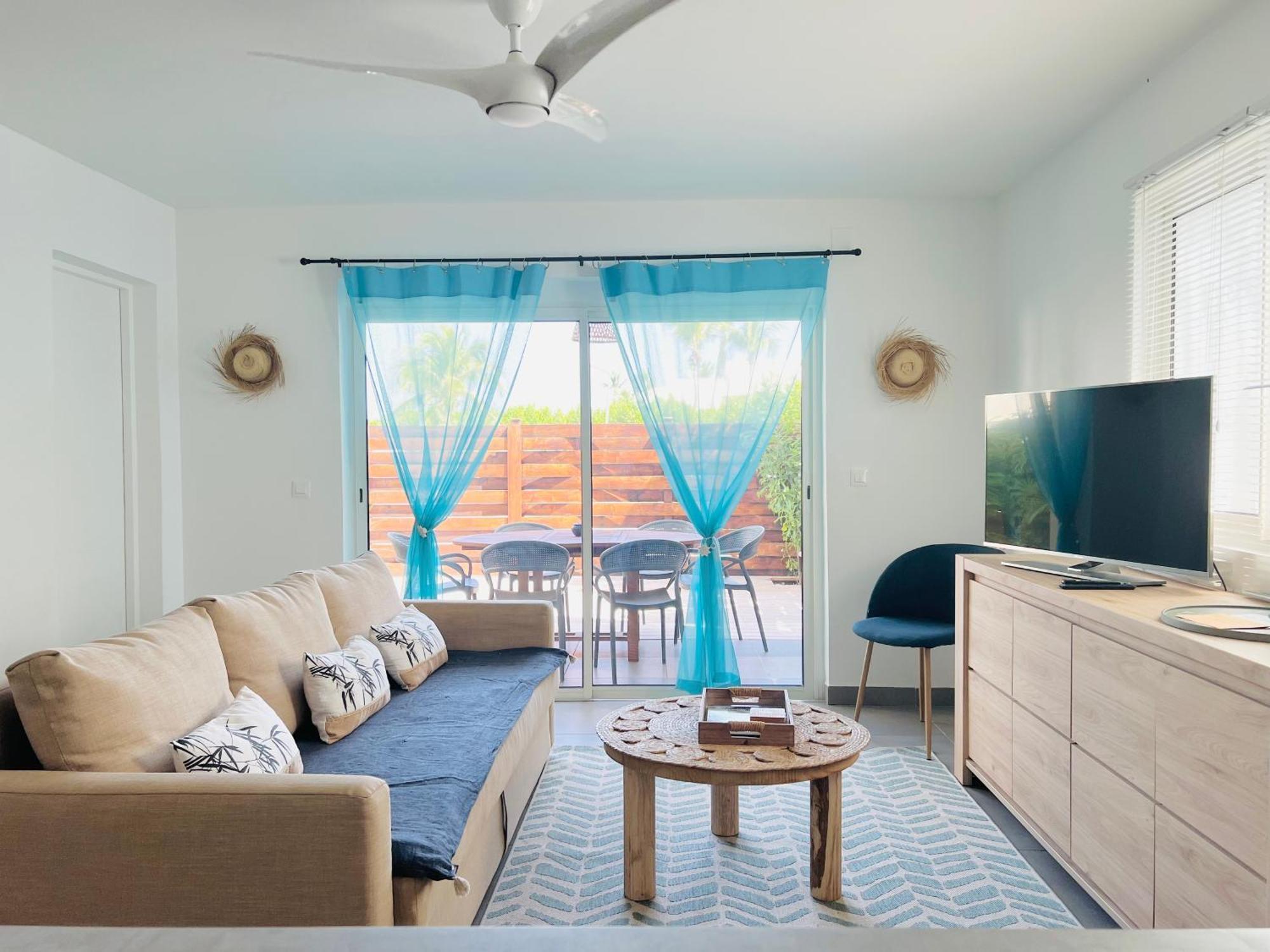 Blue Wave - 2 Bedrooms - Orient Beach! Quarter of Orleans Exterior photo