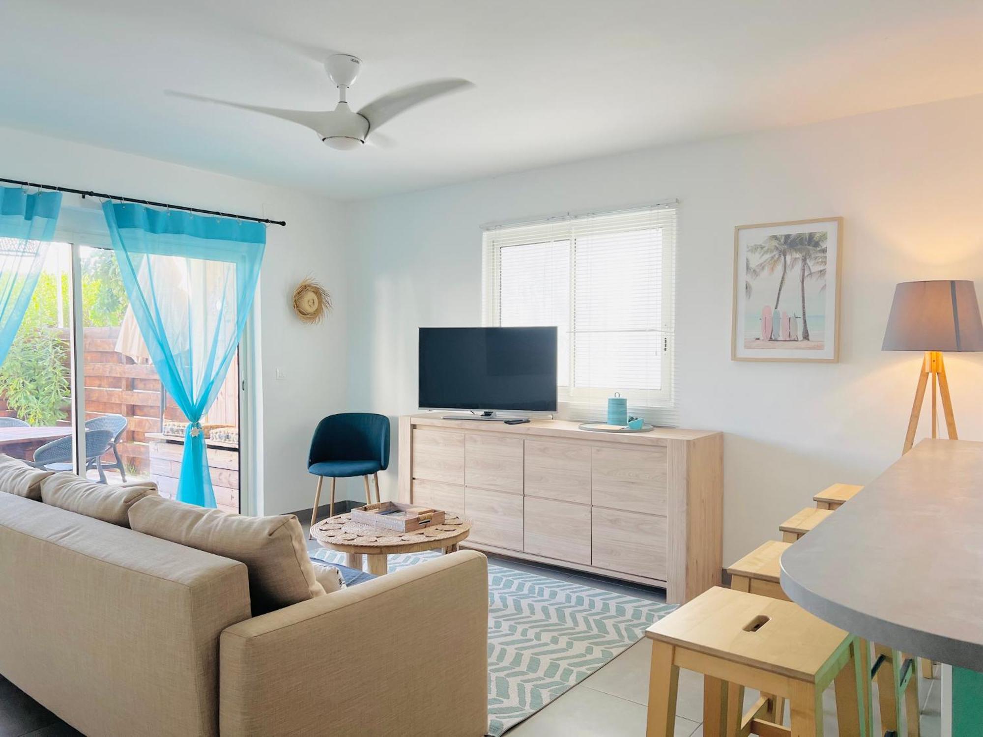 Blue Wave - 2 Bedrooms - Orient Beach! Quarter of Orleans Exterior photo